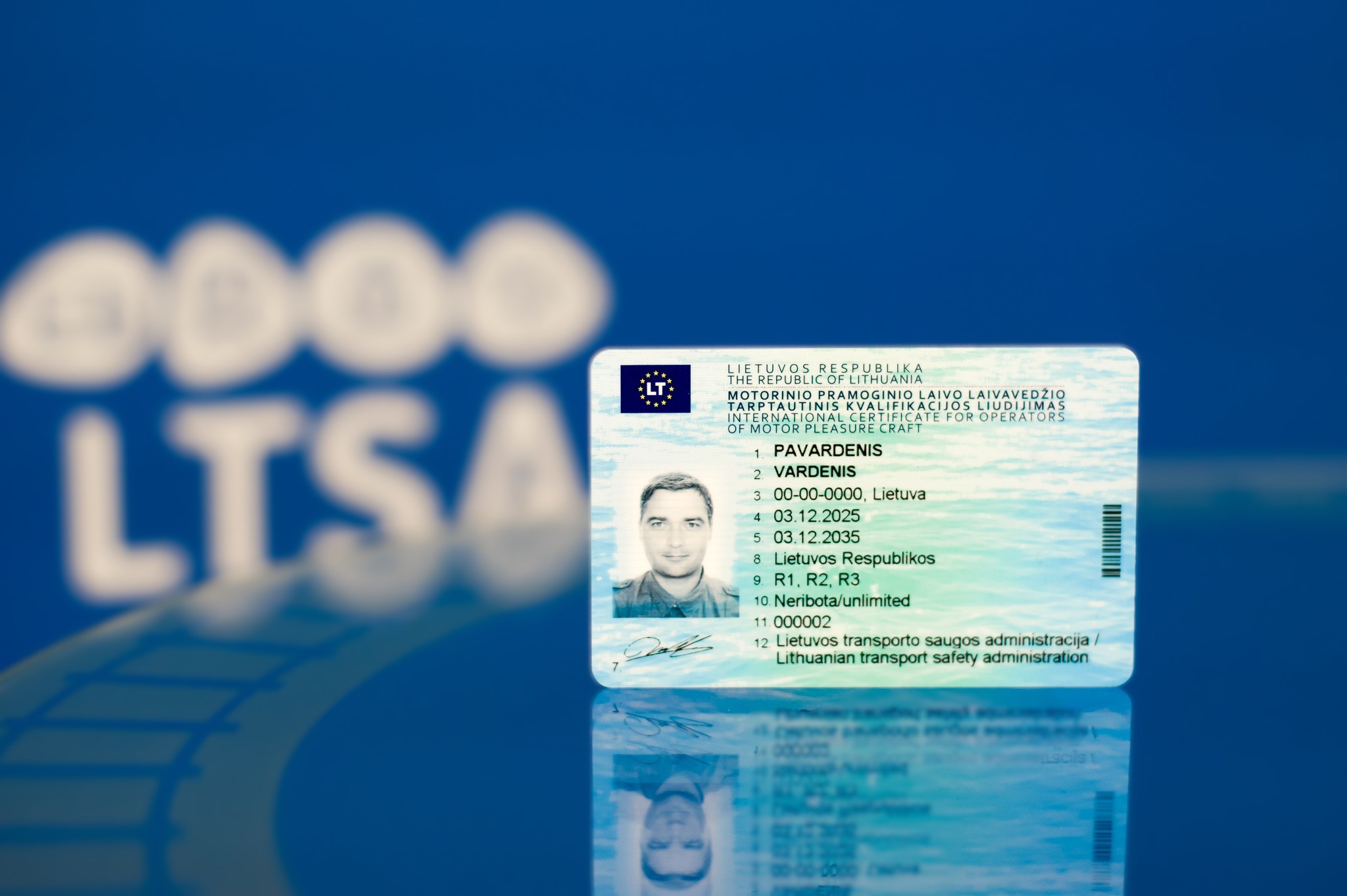 Naujo tipo laivavedžio liudijimas – plastikinė kortelė